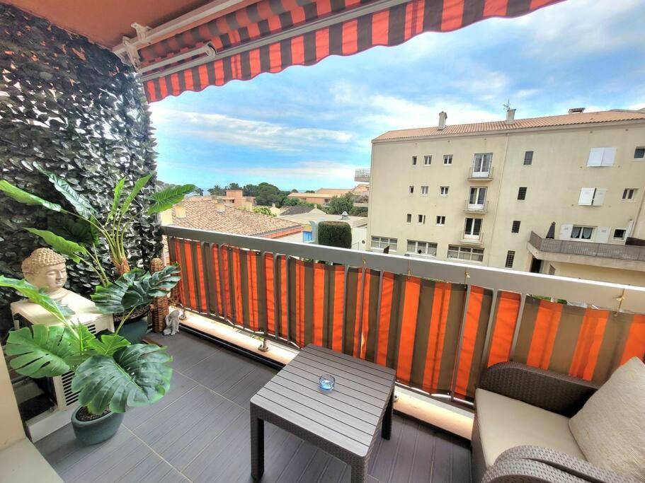 Studio Lucia - Vue Mer Saint Aygulf Exteriör bild